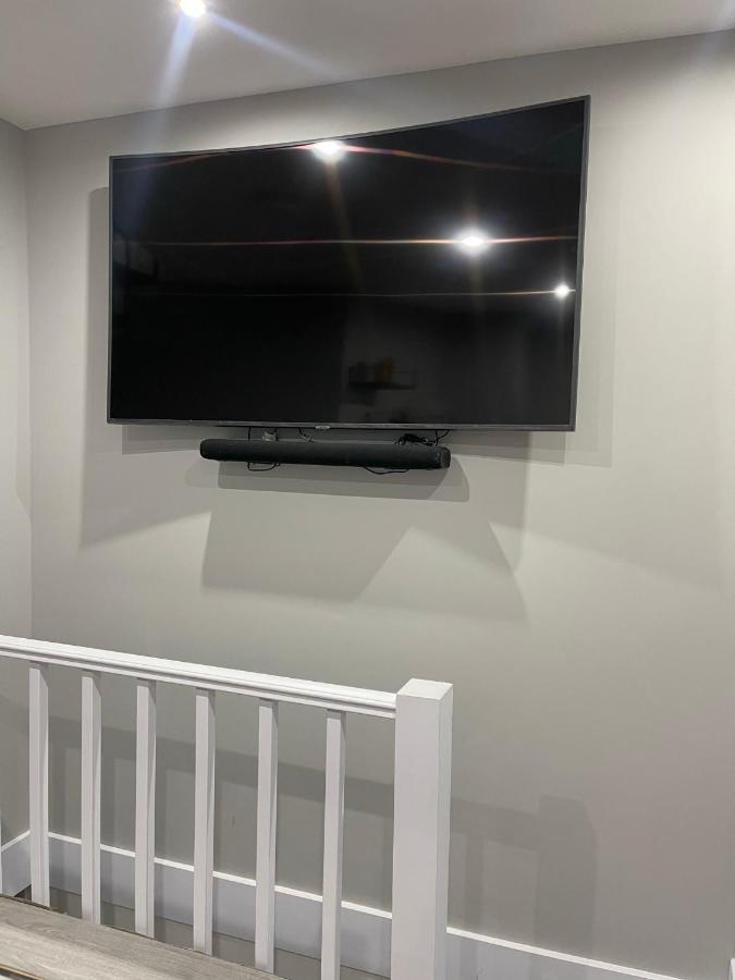 Unique Duplex Apartment Free Parking Free Wi-Fi 6 Minutes From Leeds City Centre Exteriör bild